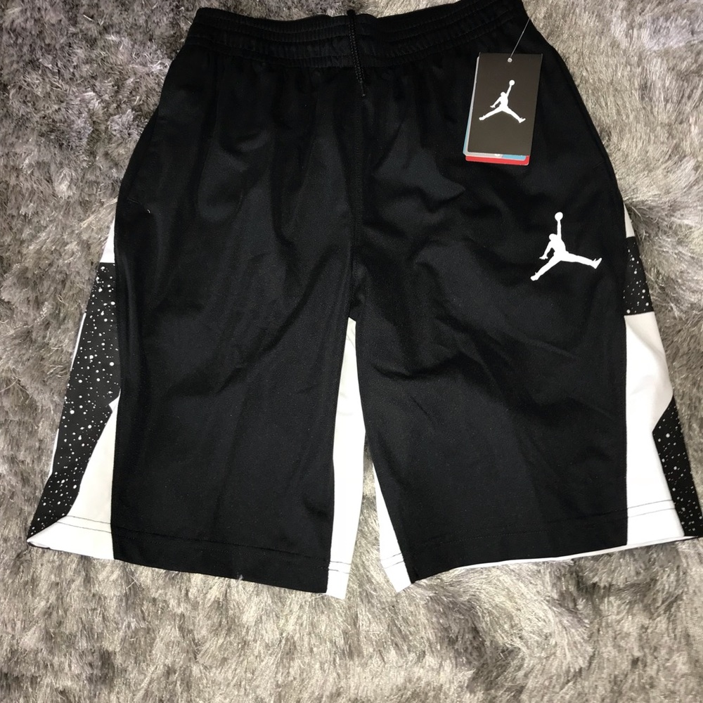 Boys Nike 23 Shorts. Size large (14)